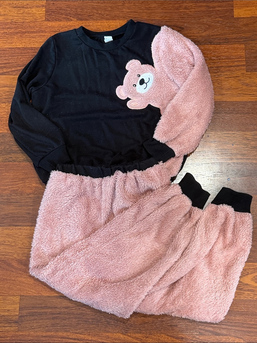 3/$12 SHEIN Black and Pink Teddy Fuzzy Matching Outfit (7Y)